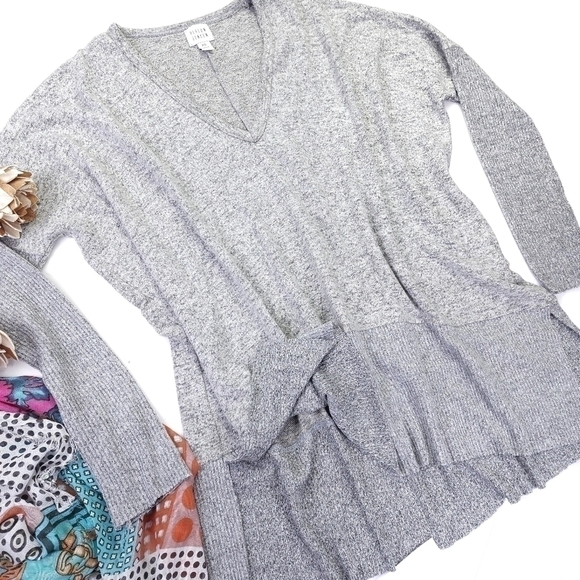 Peyton Jensen Grey Supersoft Rayon Poly Oversize fit Thin Sweater Top sz XS - Picture 1 of 9